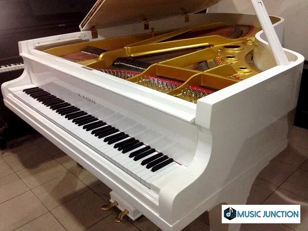 Kawai č. 650 (Pearl White) Grand PianoKawai č. 650 (Pearl White) Grand Piano  